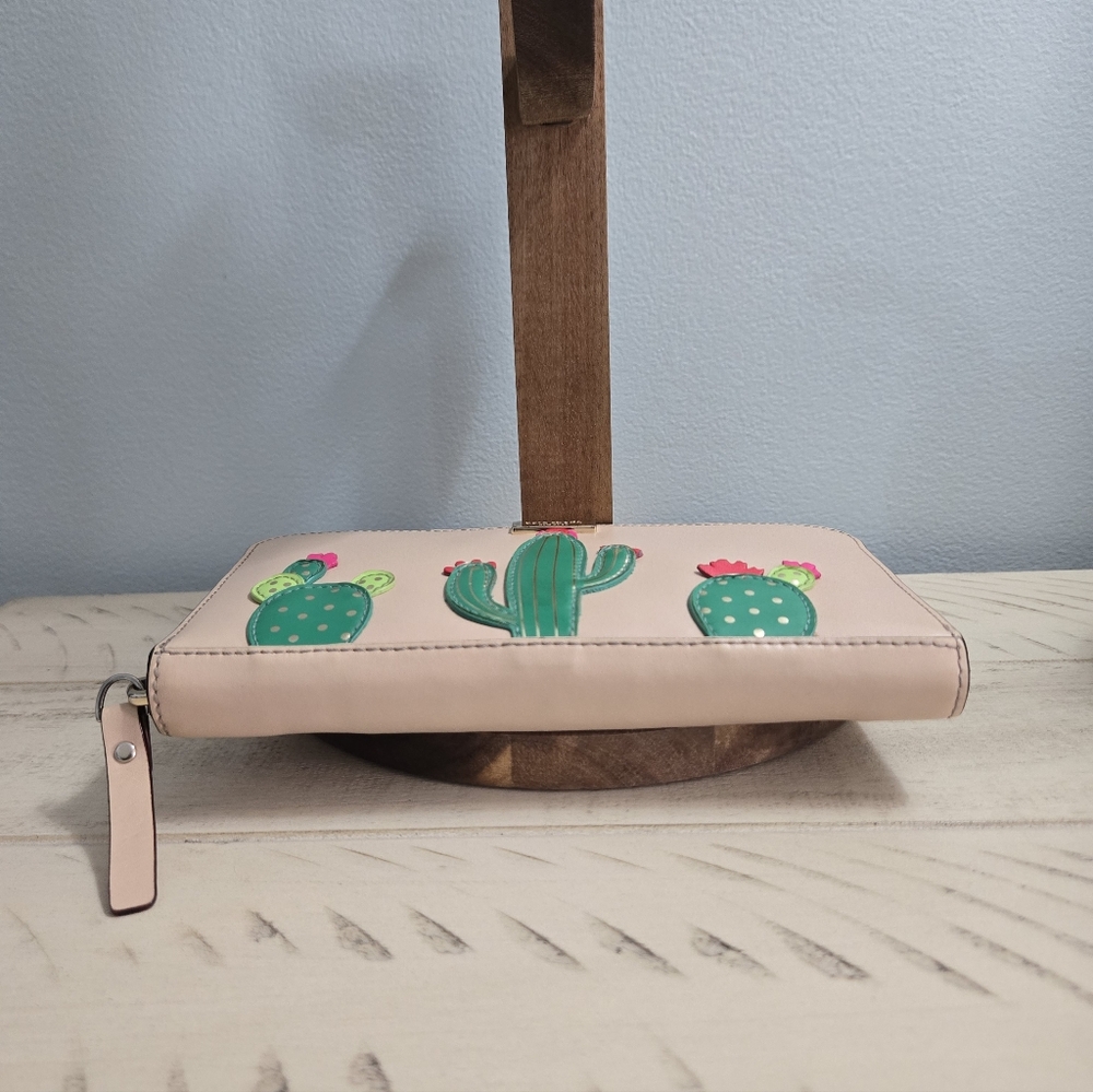 Kate Spade Horizons Cactus Neda Zip Wallet  RARE - Picture 7 of 14